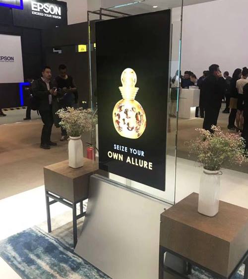 OLED Paper Thin Hanging Wall Mounted Digital Signage Tempered Glass 55