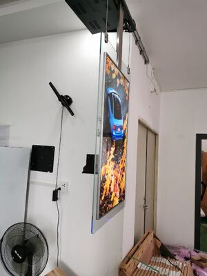 178 Degree Viewing Angle Multi Touch Digital Signage Offering Performance and Enhanced Visual Appeal in Public Spaces