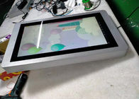 LCD digital Signage Anti Glare 1.3kW 43in Wall Mounted  Waterproof 2000cd/m2